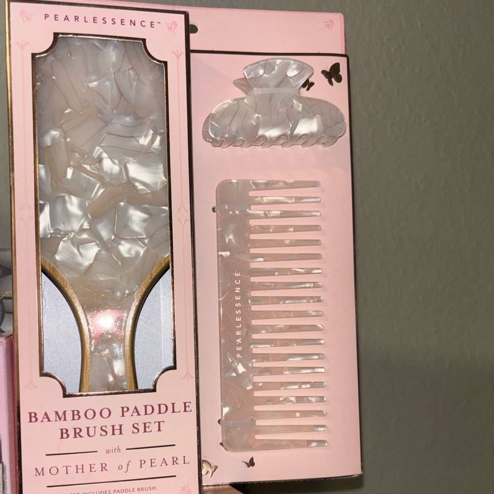 Pearlessence Bamboo Paddle Brush Set with Mother of Pearl